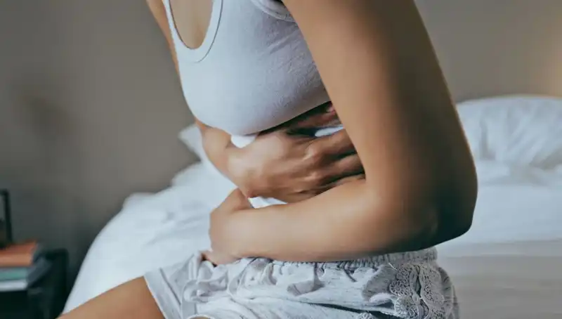 22 Yaşında Bağırsağındaki Belirtenin Ciddiyetini Anlayamadı: Kanserle Mücadele