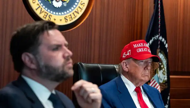Trump’ın Azil Tasarısı Reddedildi: Siyasi Anlamı ve Geleceği Üzerine Düşünceler