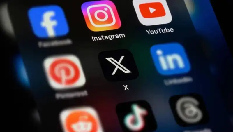 Dijital Dünyada Kısıtlamalar: WhatsApp, Instagram ve Diğerleri Neden Engel Tanımıyor?