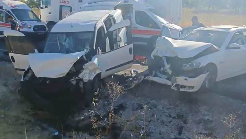 Nevşehir'de Meydana Gelen Trafik Kazası 14 Yaralıyla Sonuçlandı!