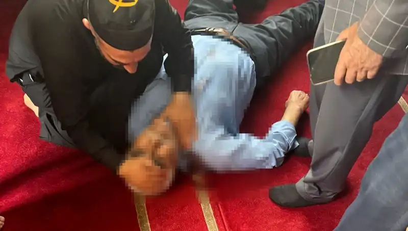 Namaz Kılarken Bıçaklanan İnsanlar Tüm Ülkede Şok Etkisi Yarattı