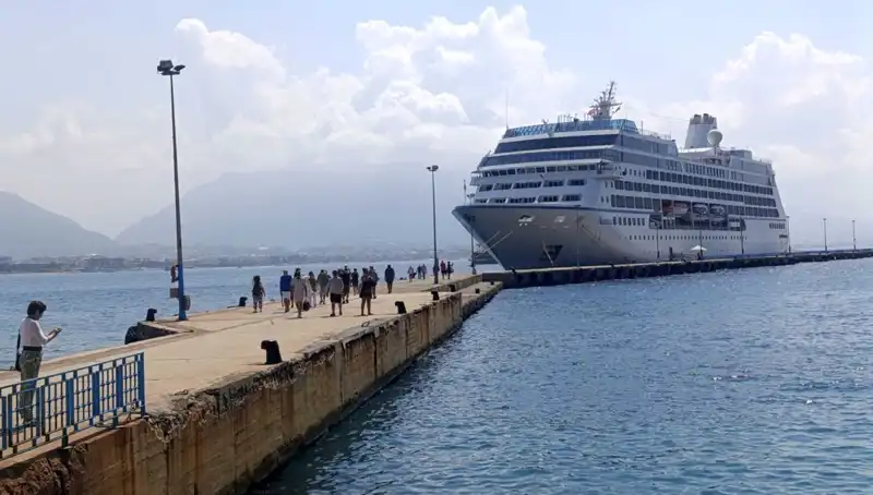 ABD'li Turistlerin Alanya Kruvaziyer Yolculuğu: Eşsiz Bir Deneyim