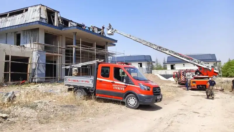 Gölbaşı'ndaki Villalar Küller İçinde: Yangının Ardındaki Gizem Ne?