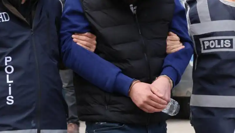 Türkiye’nin Dört İlinde DAEŞ Operasyonu: Terörist Şebekesine Darbe